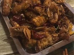 -喝丢一只鞋辣炒海鲜小烧烤(三八广场店)
