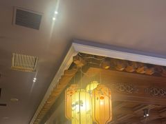 -八府香鸭·啫啫煲(华山路店)