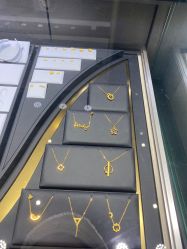 -周大福CHOW TAI FOOK(浦东八佰伴店)