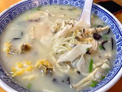 -沪西老弄堂面馆(定西路店)