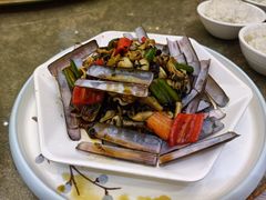 -东豪园林海鲜酒家(南港路辅路店)