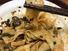 牛肉油泼拉条子-马振面(小皮院店)
