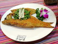 -香巴拉云南餐厅(华莱坞店)