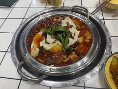 -晓彭肥肠鸡·泡椒鸡火锅(水木天地店)