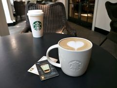 拿铁-星巴克臻选(广州沙面店)