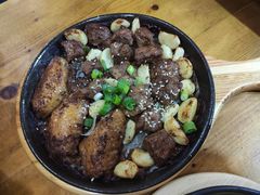 -老东镇啤酒屋海鲜加工·蒸汽海鲜·海鲜烧烤(台东店)