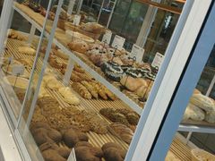 -焙丽拾光(麦凯乐直营店)