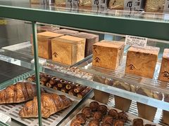 -好利来(建邺吾悦广场Lab主题店)