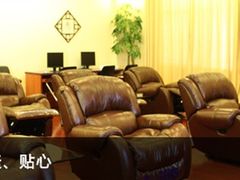 -华胜奔驰宝马奥迪专修连锁(虹梅南路店)