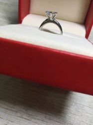 -威德钻石-克拉钻大本营(南京东路店)