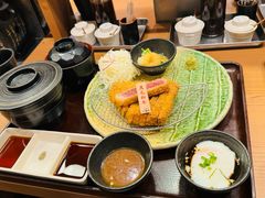 -牛カツ京都勝牛(河原町蛸薬師店)