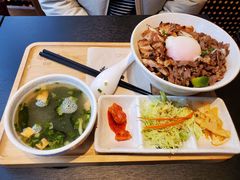 大碗过瘾双拼-熊吞·大碗丼烧肉饭(西市场嘉华店)