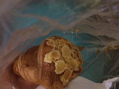 -皇冠幸福里动物奶油生日蛋糕(万达店)