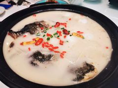 鱼头鱼丸火锅-湖锦酒楼·32年地道湖北菜(光谷店)