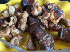 -烤肉小伙烤肉店