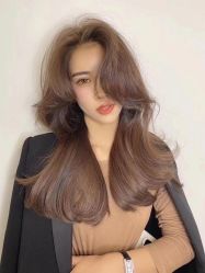 -BULB STUDIO 巴柏明星发型工作室