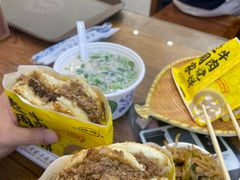 -穆得·老周家牛肉烧饼(普利街店)