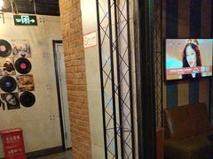-唱吧麦颂KTV(西单华威潮铺街店)
