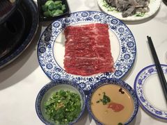 -一只羊·铜锅涮羊肉烧烤
