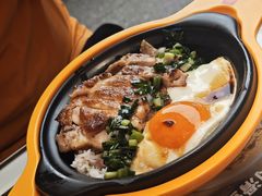 星厨葱油鸡腿扒饭-文通冰室(东方宝泰店)