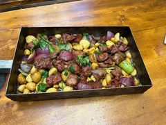 -老东镇啤酒屋海鲜加工·蒸汽海鲜·海鲜烧烤(台东店)