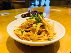 -呷佬·长沙手工米粉(金沙江路店)