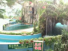 -龙脉温泉室内游泳馆