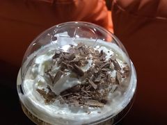 圣诞姜饼人拿铁-瑞幸咖啡(太阳百货店)