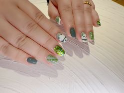 -沫儿·美甲美睫·半永久·皮肤管理