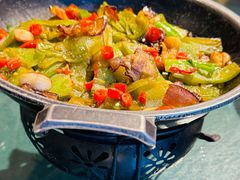 -回家乡湘菜馆(凌奥店)