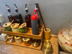 -成都你六姐·牛肉冒菜(上海环宇荟店)
