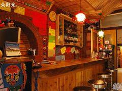 前台1-武汉探路者国际青年旅舍