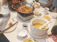 -阿瓦山寨·湘菜现炒·剁椒鱼头王(咸阳总店)