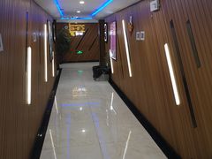 -大光明丽星VIP影城(昌里路杜比全景声店)