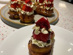 草莓忌廉华夫饼-BE BRIGHT KITCHEN(正佳广场店)