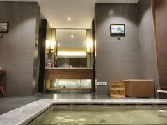 -大连金石滩绿发温泉假日酒店