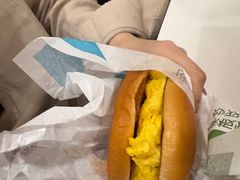 -麦当劳(上海虹桥站30B检票口楼上)