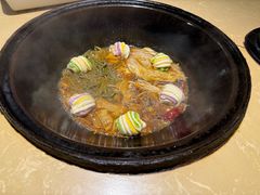 -万里闯关东铁锅炖菜馆(高新旗舰店)