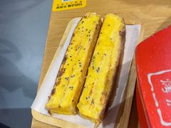 -三顾烤庐·烤鱼·烧烤·龙虾(奉贤店)