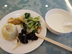 -君邦天山饭店(龙泉街店)