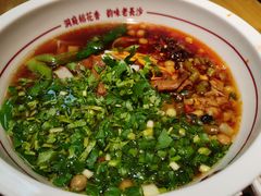-呷佬·长沙手工米粉(金沙江路店)