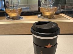 -星巴克臻选(上海中环广场2F店)