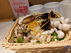 菌菇拼盘-黑鸡小馆(金源店)