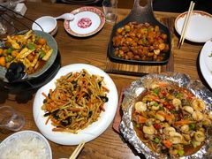 -东来菜馆•手抓海鲜家常菜•海鲜锅贴(鸽子窝店)