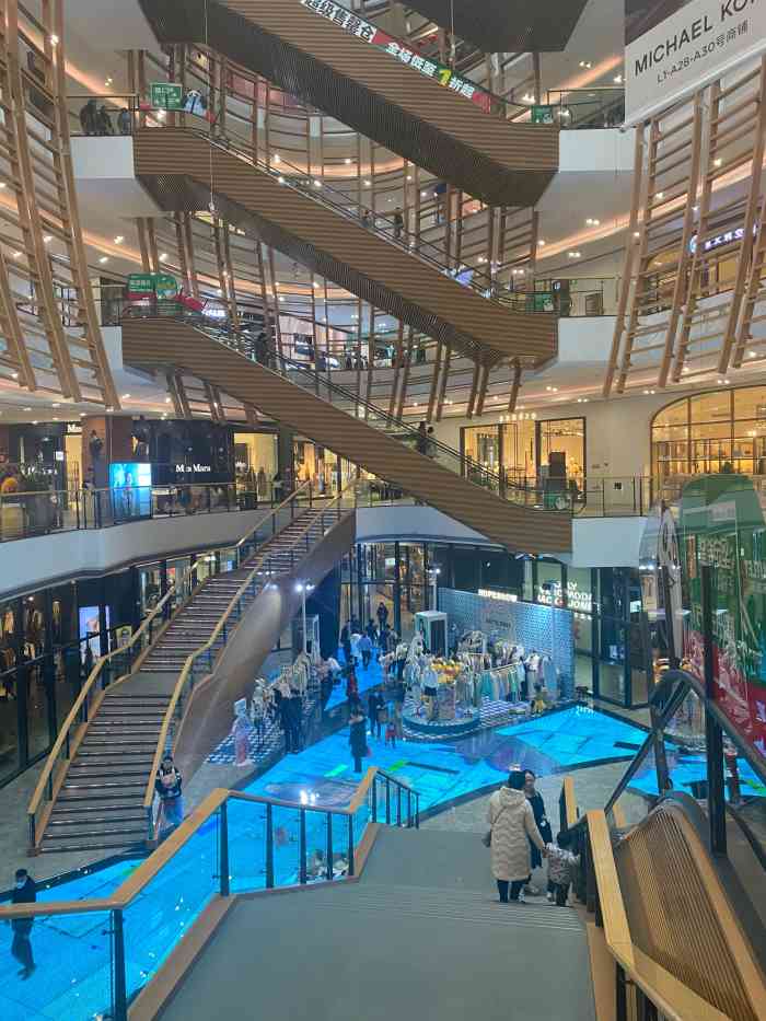 砂之船奥莱(南京江宁店)-"这是我来过最差的商场 没有之一 原因.