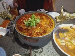 -万重锦·人文川菜馆(骡马市店)