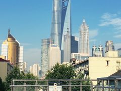 周边-全家便利店(崂山路四店)