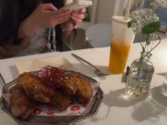 -春树下·树屋花房西餐厅(罍街AS1980店)