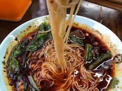 -忆碗面(华新街店)