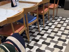 -菲滋意式餐厅(临海银泰店)